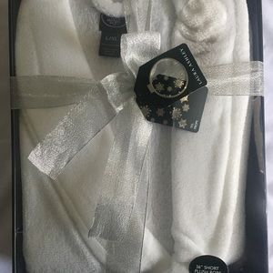 Laura Ashley Plush Robe 36” White New in box